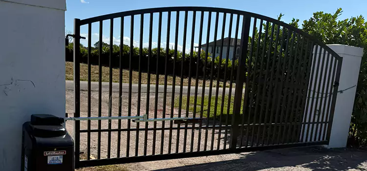 Driveway Fence Repair Logan